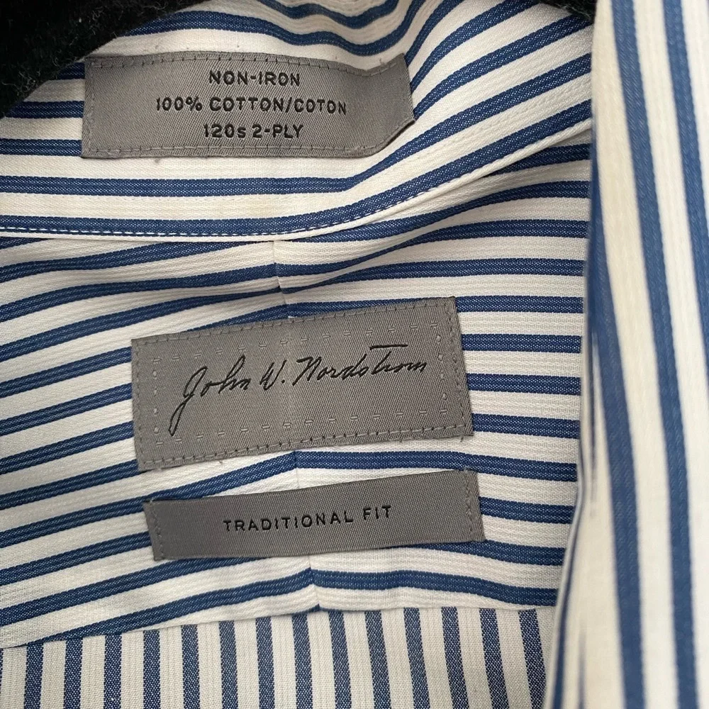 John W Nordstrom - Traditional Fit Non-Iron 100% Cotton Classic Striped Shirt